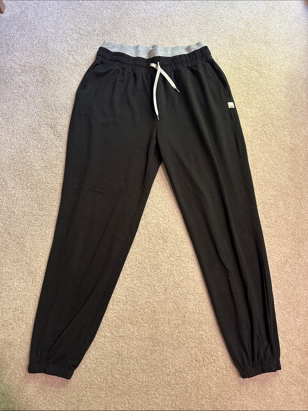 Vuori Charcoal Joggers with Gray Waistband